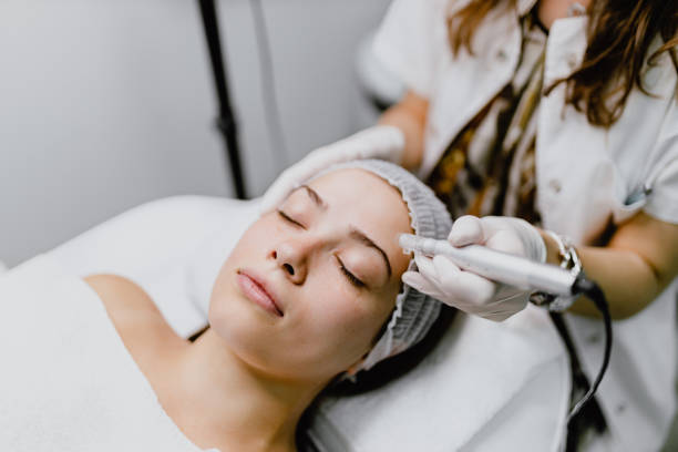 Microneedling-vs-dermarolling